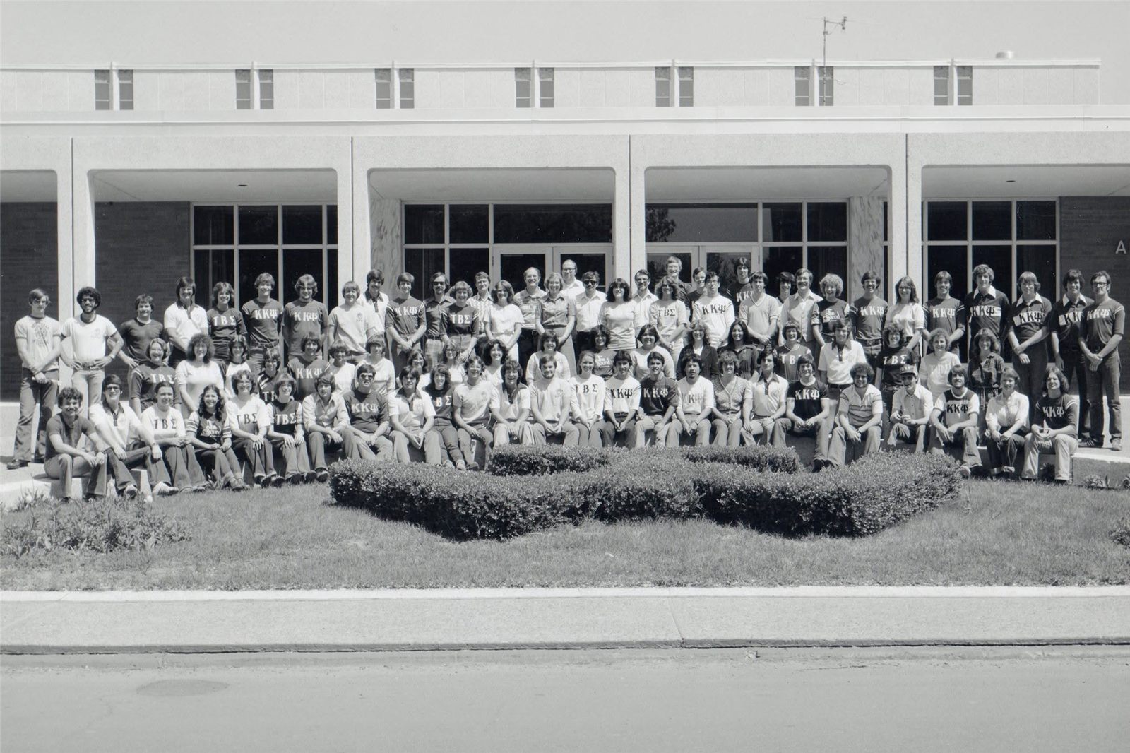 A large group photo of Alpha Psi with fellow chapters